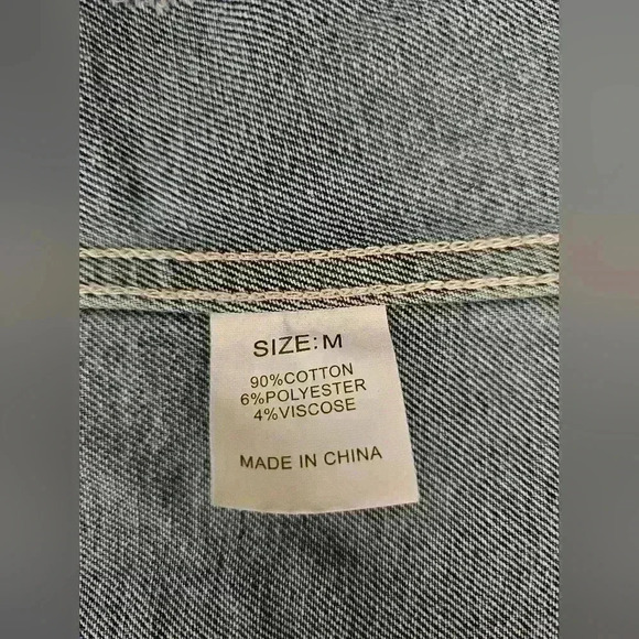 Womens Blue Denim Distressed Button Down Jean Jacket/Shirt Cotton Blend Size M - Picture 7 of 8